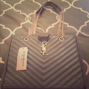 Beautiful handbag, perfect for every outfit!